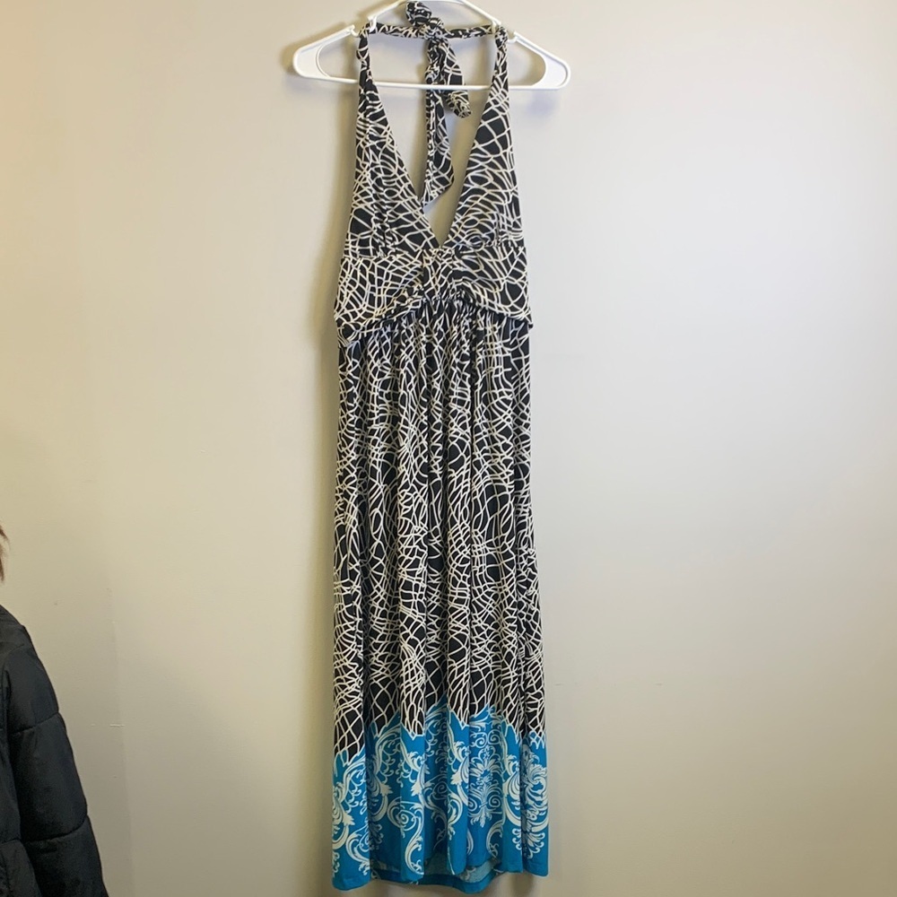 Forever 21 Black and Blue Patterned Maxi Dress